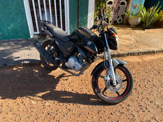 Yamaha YS150 Fazer Ed - 2013/14 - Preta<br>