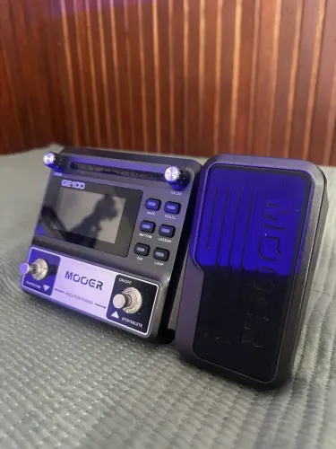 Pedaleira Mooer GE100 para Guitarra - Multi-Efeitos