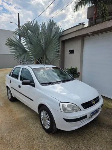 Chevrolet Corsa Sedan 1.0 MPFI 8V 71cv 4P 2004