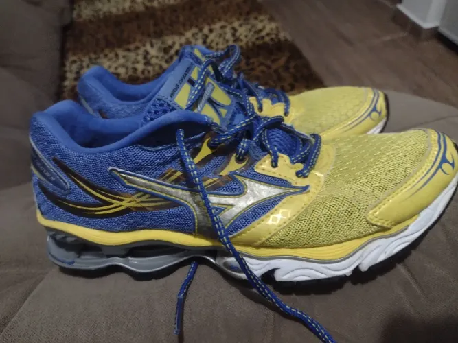 Mizuno wave original Semi novo N/37