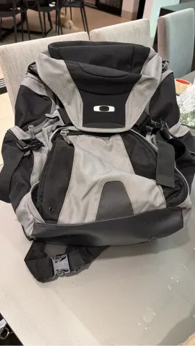 Mochila OAKLEY