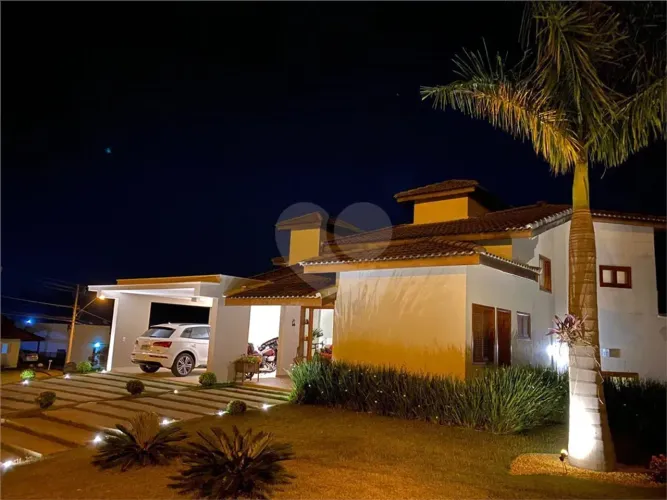 Casa á venda com 5 quartos no Condomínio Village Ipanema 1 em Araçoiaba da Serra SP