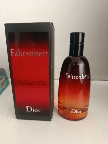 Perfume importado original 100 ml vendo ou troco 