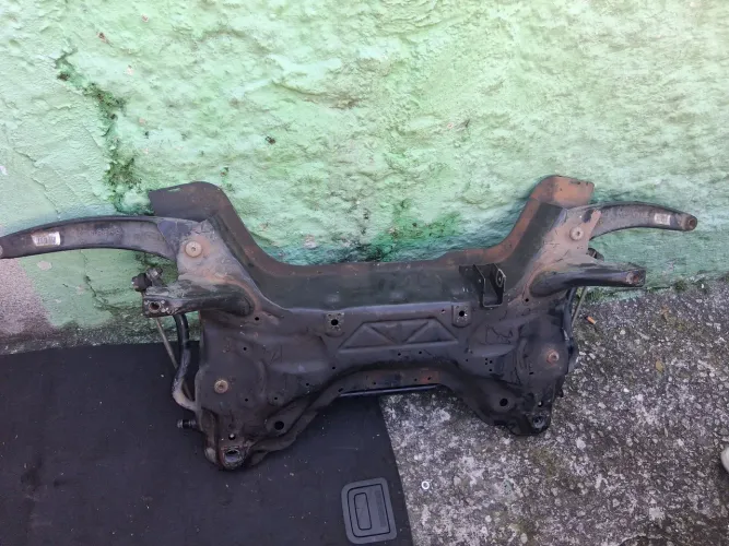 Agregado quadro suspensão citroen c4 lounge 