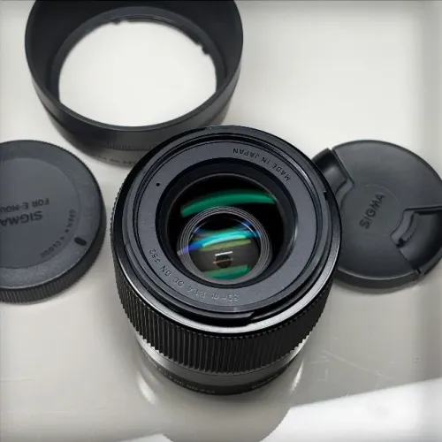 Sigma 30mm F/1.4 Dc Dn N0v.para Sony E Preto