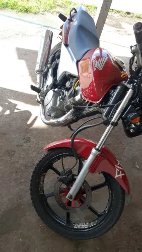 Sem multa , só documento atrasado.moto tá filé.so pegar e andar