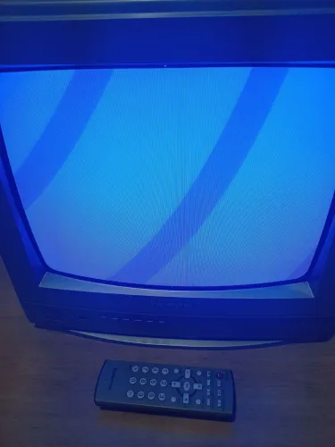 Tv de tubo Panasonic com controle