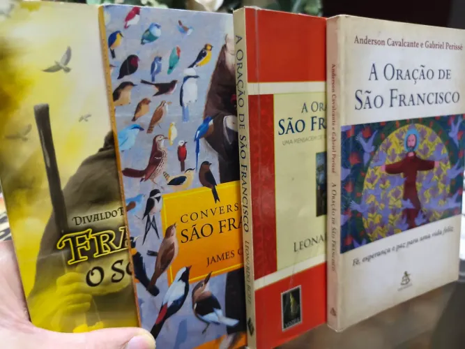 Coleção de livros Francisco de Assis 