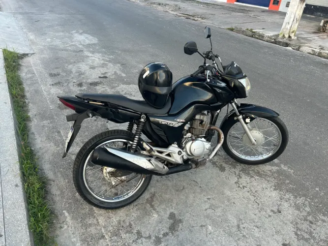 Vendo moto 9.500