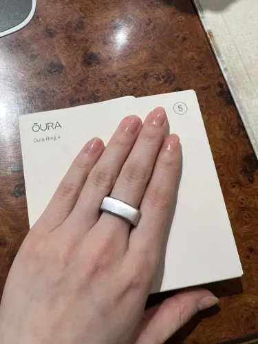 oura ring 4, tamanho 5, brushed silver