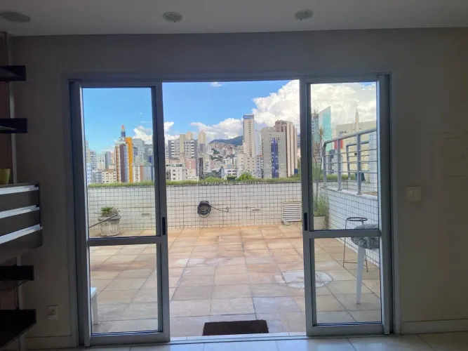 Vendo excelente apartamento localização em rua plana.