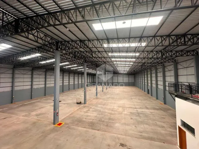Barracão para alugar, 4000 m² por R$ 107.166,00/mês - Parque Industrial - Maringá/PR