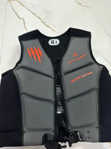Colete XFLOAT edição limitada