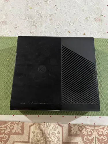 xbox 360 super slim não liga (retirada de peças)