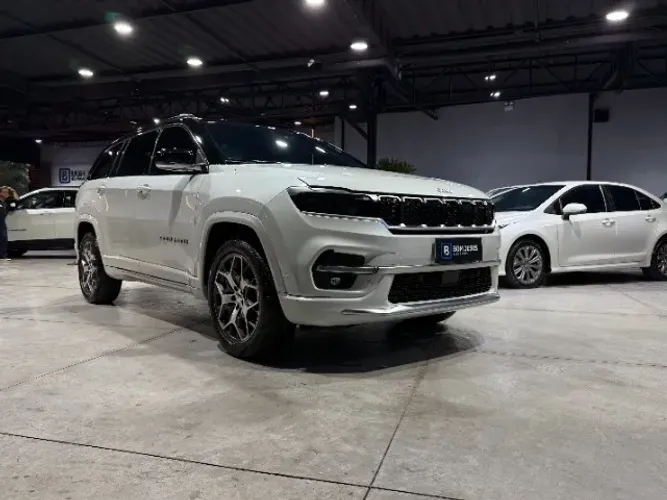 JEEP COMMANDER LIMITED T270 1.3 TB FLEX AUT 2022