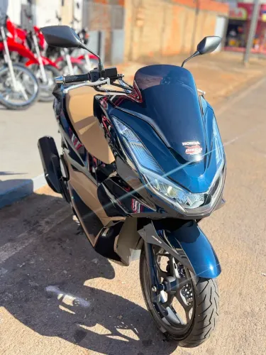 PCX 160 DLX 2025