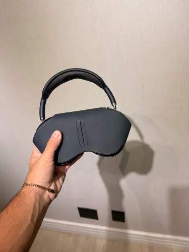 AirPods Max apple