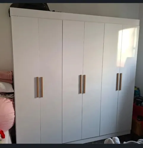 Vendo guarda roupa usadoo bem conservado entrega e montagem grátis