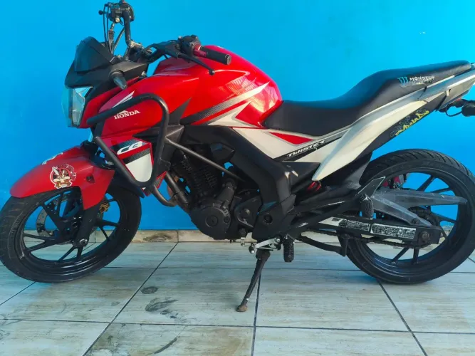 Vendo moto BC 250 Twutter 218 valor 18.500