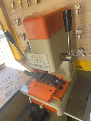 Máquina copiadora de chave Pantografica..GOLD AVANTI..