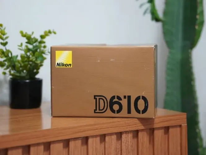 Nikon D610 Full Frame - 35k cliques