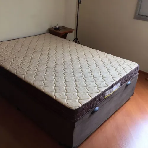 Cama box baú casal, colchão espuma d33 quality.