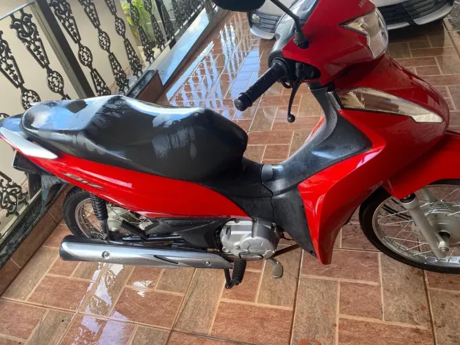 Vendo biz 110i 2022 moto muito nova só pegar e rodar