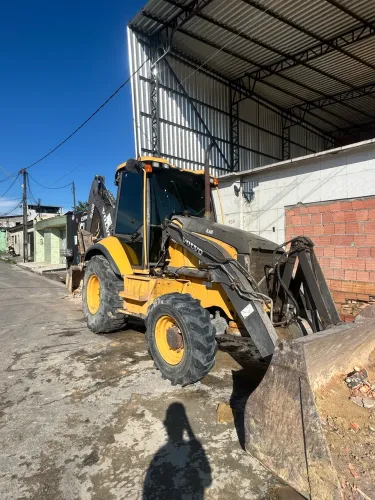 Retroescavadeira bl60b