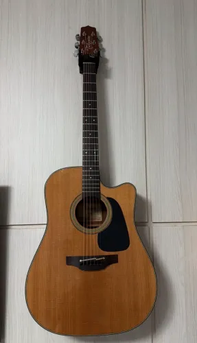 Takamine japonês P2DC
