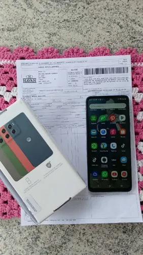 Celular moto g06