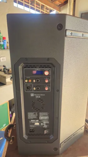 Vendo par de caixa ekx 12 polegadas
