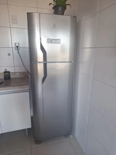 Geladeira Electrolux Frost Free Duplex Inox 371L
