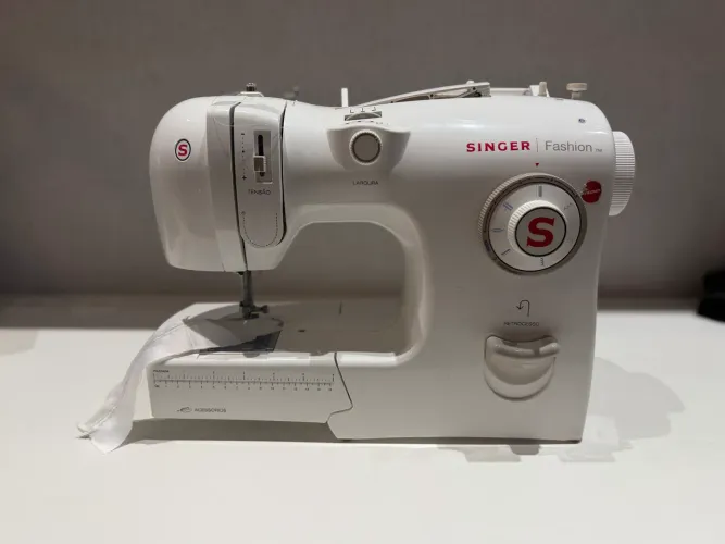 Máquina de Costura Singer Fashion TM