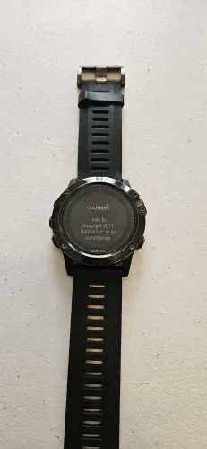 Garmin Fenix 5X 51mm (Marcas no Aro)
