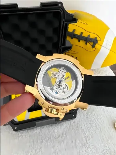 Relógio Invicta Coalition Forces 26760 Dourado Completo