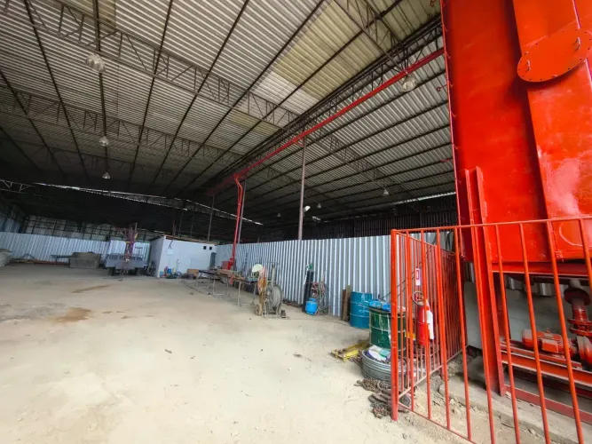 Alugo Galpão na Avenida Marguerita com 500 m2