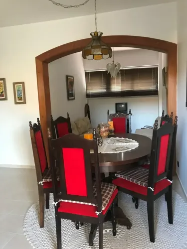 Apartamento de 2 dormitórios amplo e mobiliado - Condomínio Recanto das Águas - Serra Negr