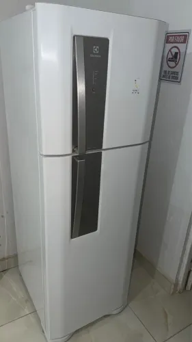 Geladeira eletrolux 382 vendo a vista e crediário pra Maceió