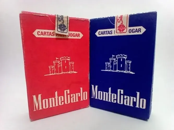 Antigas cartas de Baralha anos 90 Lacradas - Monte Carlo 