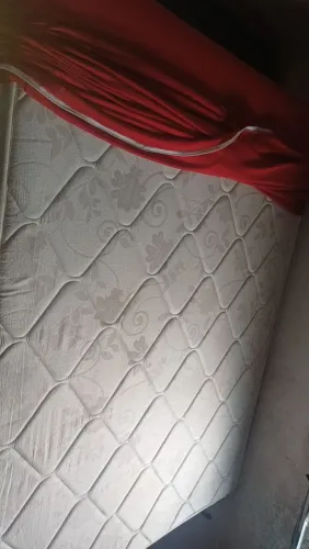 Cama de casal,em boas condições,usada apenas 3 meses.