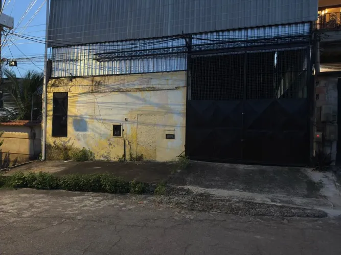 Alugo Galpão rua C (estrada Gonçalves dias)