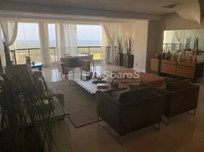 Cobertura para Venda/Locação na Barra da Tijuca, Condomínio Riserva Uno, reformada, 598m2.