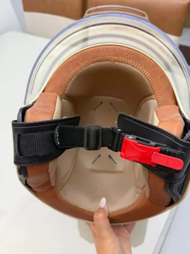 Vendo Capacete TAUROS novo