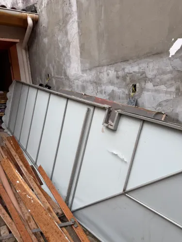 Toldo de ferro galvanizado
