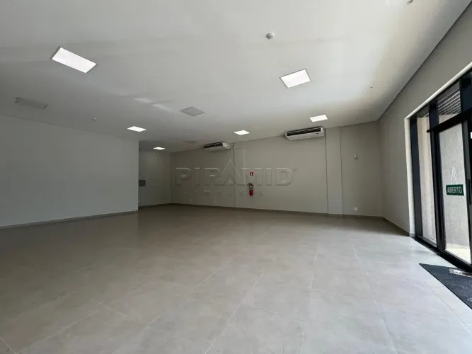 Salão comercial com 242m², bairro Jardim Sumaré, Zona Sul em Ribeirão Preto/SP.