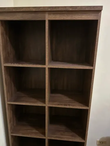 Estante com 8 prateleiras - ótima para livros e decoração de ambientes