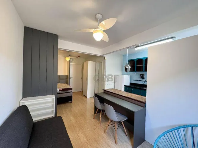 Apartamento com 1 dormitório para alugar, 30 m² por R$ 2.298,53/mês - Centro - Blumenau/SC