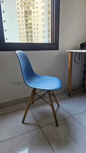 Cadeira Eiffel azul