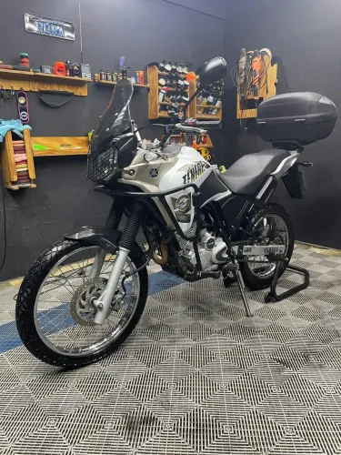 Moto zerada  apenas 28 mil km