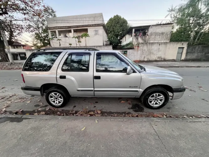 Chevrolet S10 Blazer 2.4 MPFI 8V 128cv 4P 2001